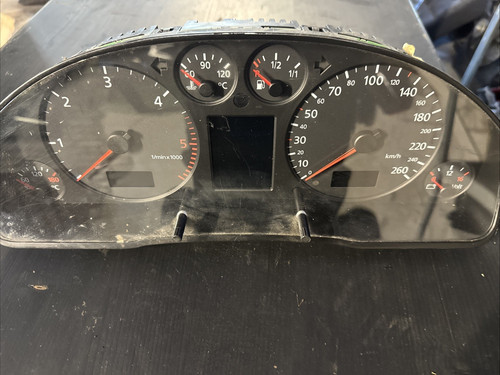 Audi kombiinstrument - a6,